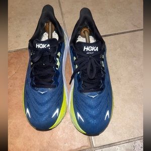 Hoka Arahi 6 Shoes